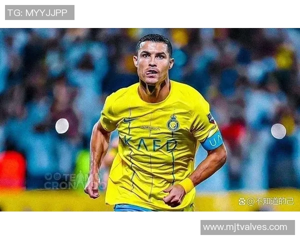 最矮足球明星身高揭秘他在绿茵场上的传奇故事与成就