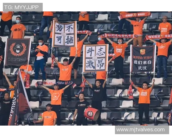 中超激战卓尔迎战富力争夺关键三分全力以赴展现球队实力