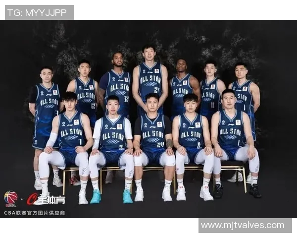 全明星篮球赛精彩瞬间震撼图片展现球员激情与技巧的完美结合
