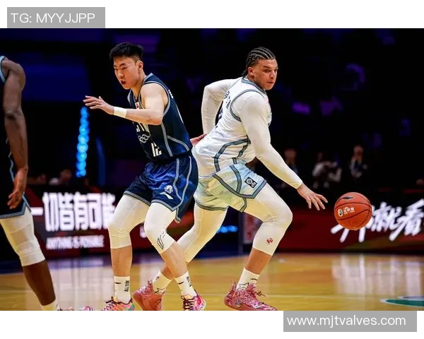 全明星CBA篮球包热销中尽享篮球激情与时尚魅力的完美结合
